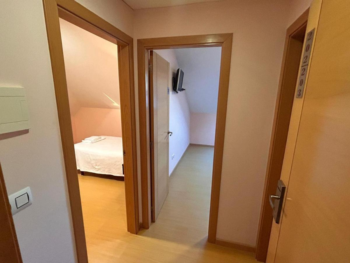 Hostal Restaurante Aqua 奥伦塞 外观 照片