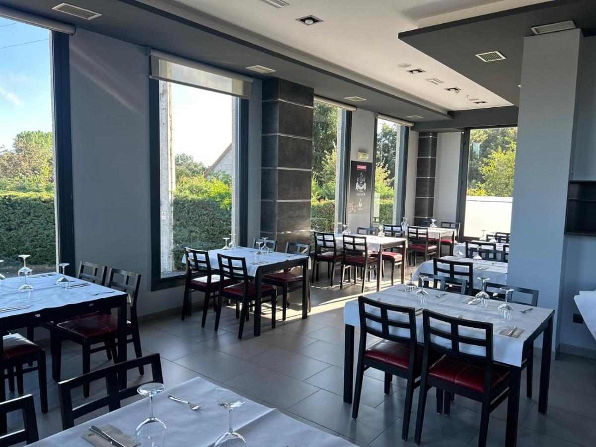 Hostal Restaurante Aqua 奥伦塞 外观 照片