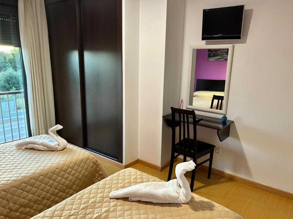 Hostal Restaurante Aqua 奥伦塞 外观 照片