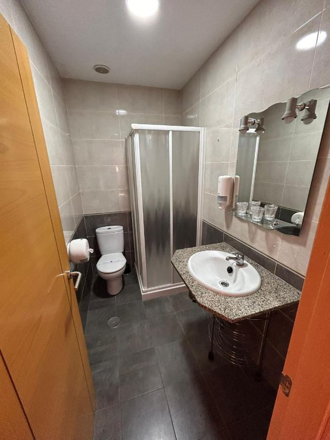 Hostal Restaurante Aqua 奥伦塞 外观 照片
